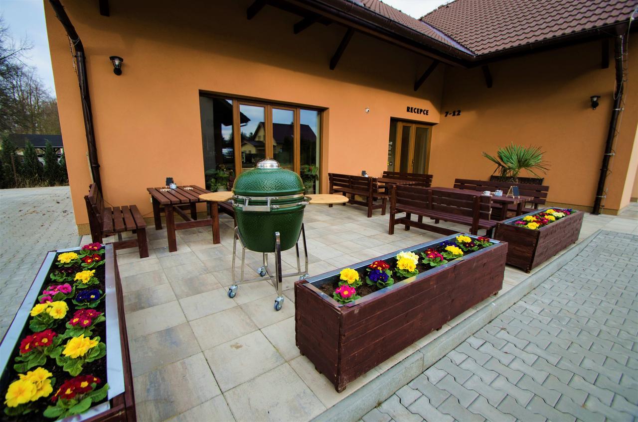 Penzion Na Americe Nové Jirny Exterior foto